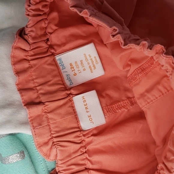 𝅺5/$30 CARTER'S Summer Bundle - Shorts,  t-shirt + 2 Bodysuits - Picture 5 of 6